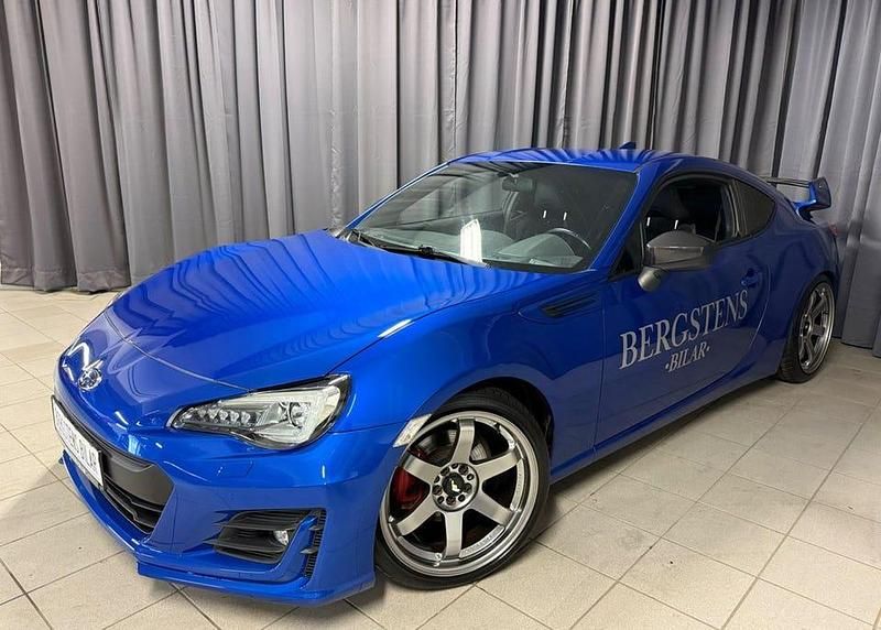 Blå Begagnad 2017 Subaru BRZ Sportkupé | 279 900 kr - Bild 1/4