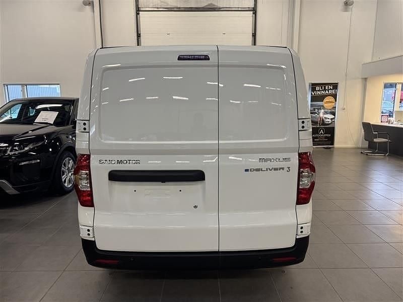 Begagnad Maxus eDeliver 3 88 kW (120 HK) 2023 Vit Van