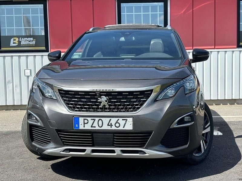 Mörkgrå Begagnad 2019 Peugeot 5008 Minibuss | 179 900 kr (Marknadspris) - Bild 1/4