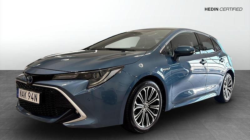Begagnad Toyota Corolla Hybrid 122 HK (89 kW) 2019 Blå Halvkombi