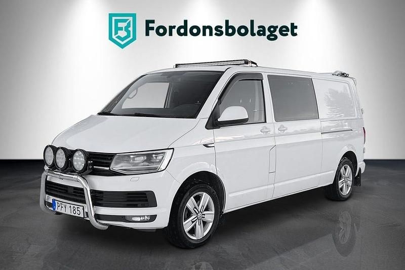 Vit Begagnad 2017 VW T6 Van | 143 920 kr (Dyr) - Bild 1/4