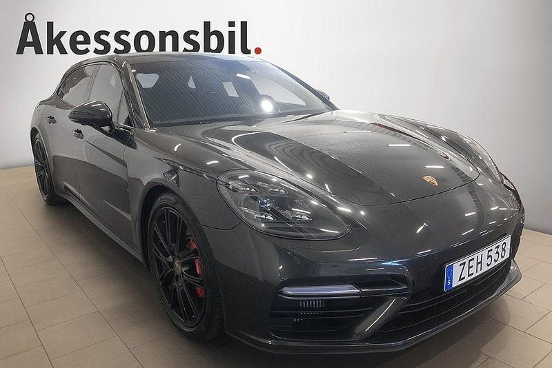 Begagnad Porsche Panamera Turbo Sport Turismo 549 HK (403 kW) 2018 Grå Sedan