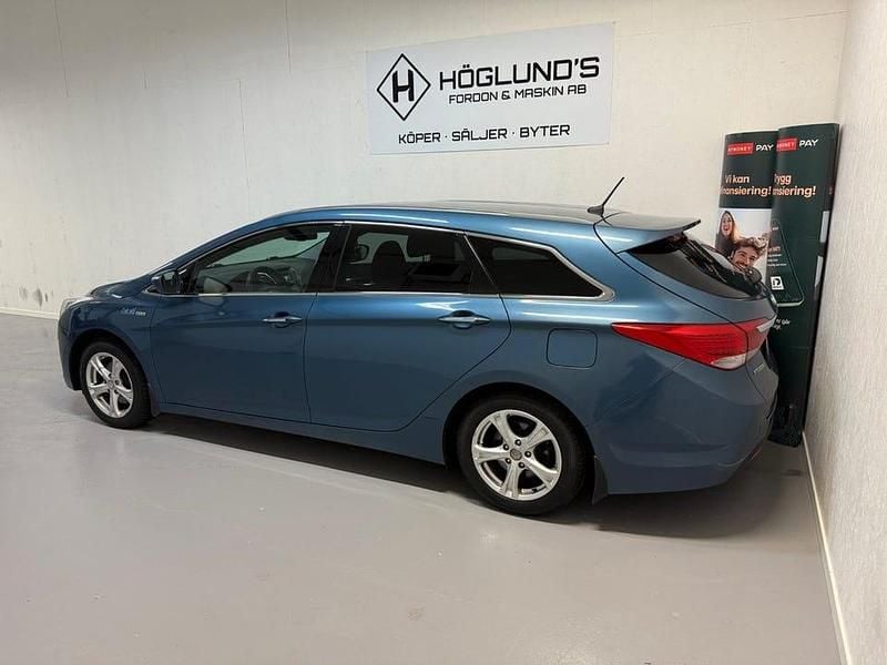 Begagnad Hyundai i40 136 HK (100 kW) 2012 Blå Kombi