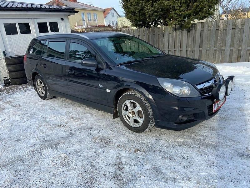 Begagnad Opel Vectra OPC 155 HK (114 kW) 2006 Svart Kombi