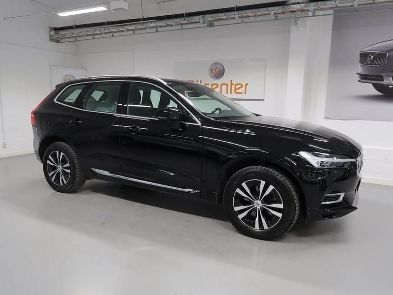 Begagnad Volvo XC60 340 HK (250 kW) 2021 Svart SUV