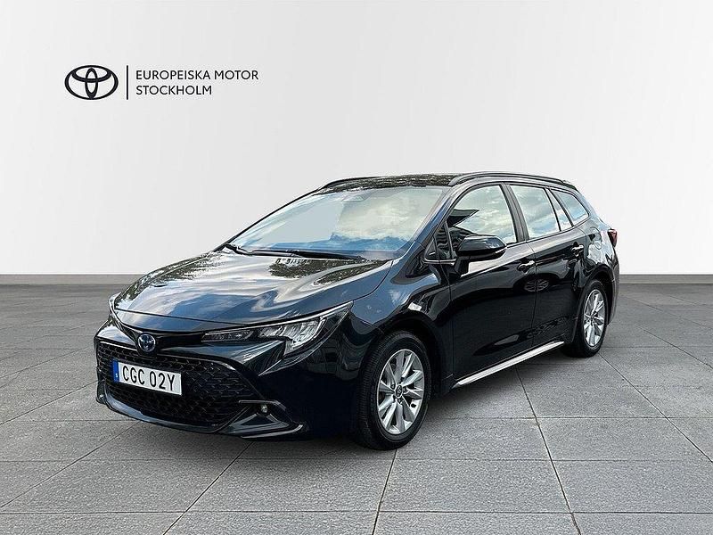 Svart Begagnad 2023 Toyota Corolla Active Kombi | 289 900 kr (Lite dyr) - Bild 1/4