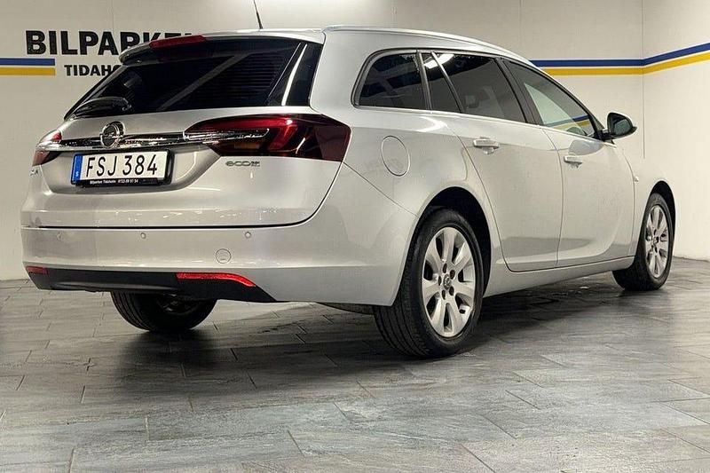 Begagnad Opel Insignia 141 HK (103 kW) 2015 Grå Kombi