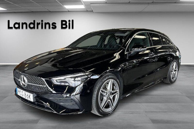 Svart Begagnad 2024 Mercedes CLA200 Shooting Brake AMG line Kombi | 389 900 kr (Marknadspris) - Bild 1/4