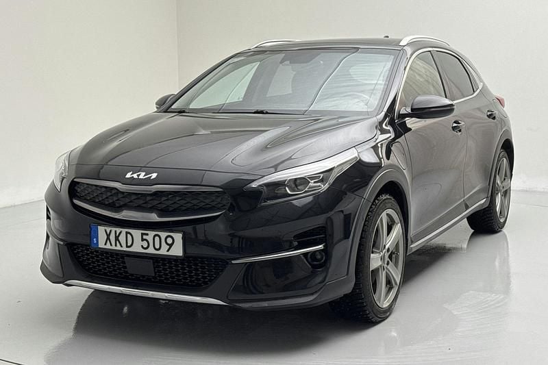 Svart Begagnad 2022 Kia XCeed SUV | 180 000 kr (Superpris) - Bild 1/4