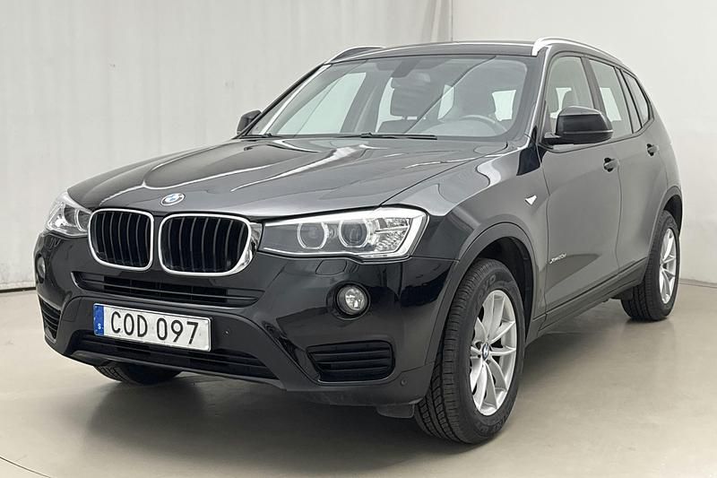Svart Begagnad 2015 BMW X3 Comfort Edition SUV | 157 500 kr (Marknadspris) - Bild 1/4