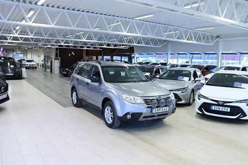 Begagnad Subaru Forester 150 HK (110 kW) 2010 Silver SUV