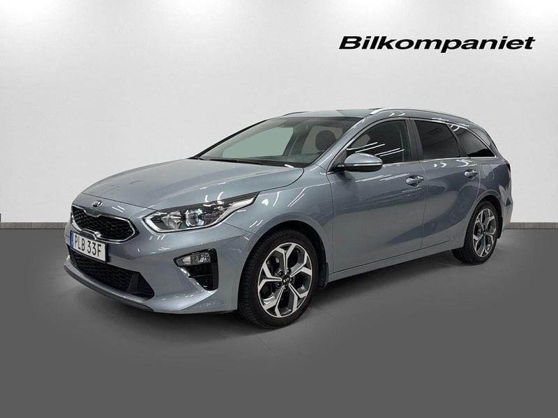 Grå Begagnad 2019 Kia Ceed Sportswagon Advance Kombi | 199 000 kr (Marknadspris) - Bild 1/4