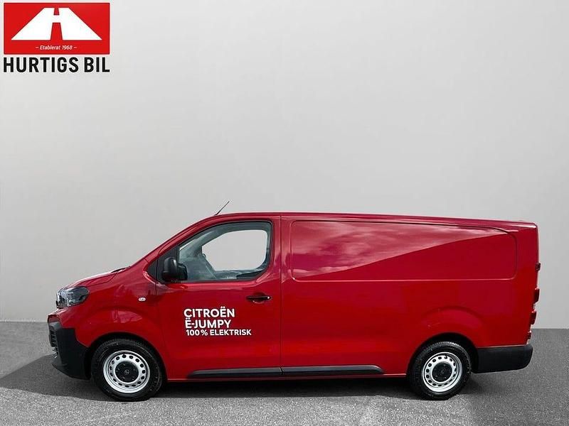 Begagnad Citroën e-Jumpy Business Class 100 kW (136 HK) 2024 Röd Minibuss