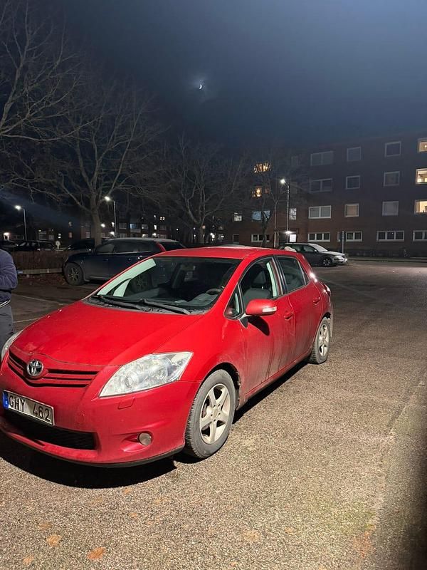 Begagnad Toyota Auris 90 HK (66 kW) 2012