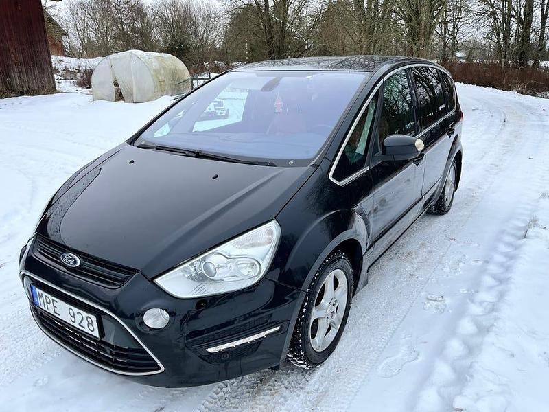 Begagnad Ford S-MAX S 140 HK (102 kW) 2010 Minibuss
