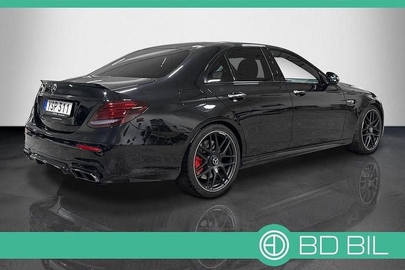 Begagnad Mercedes E63S AMG 612 HK (450 kW) 2017 Svart Sedan