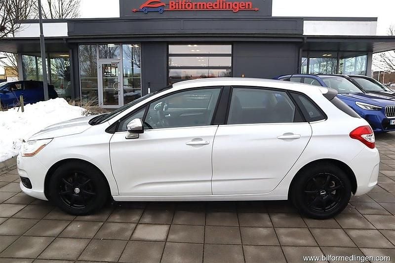 Begagnad Citroën C4 114 HK (83 kW) 2014 Pärlemo vit Halvkombi