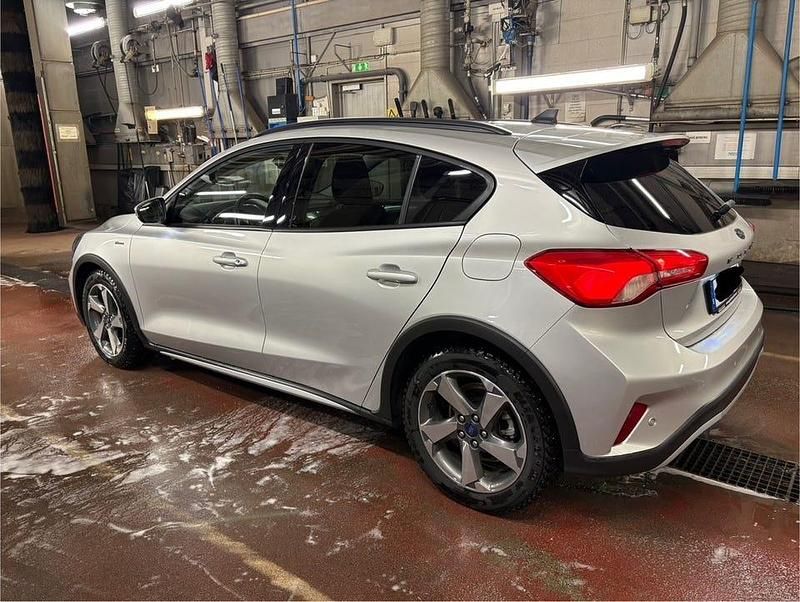 Begagnad Ford Focus Active 125 HK (91 kW) 2021 Halvkombi