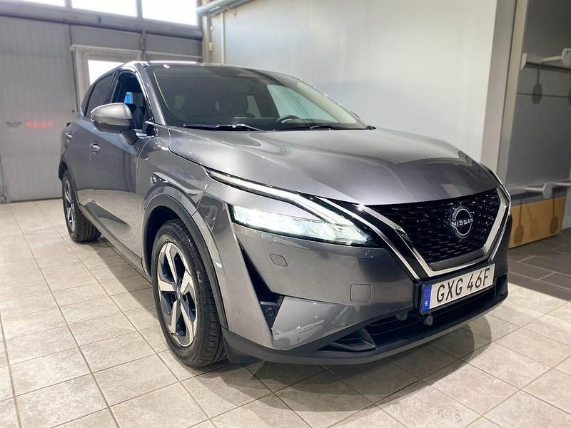 Begagnad Nissan Qashqai N-Connecta 158 HK (116 kW) 2024 Grå SUV