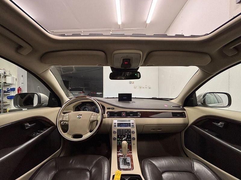 Begagnad Volvo XC70 Summum 185 HK (136 kW) 2007 Ljusbrun SUV