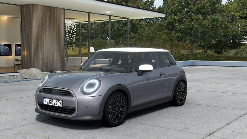 Grå Ny 2024 Mini Cooper Favoured Halvkombi | 396 000 kr - Bild 1/4