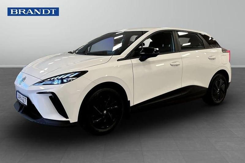 Begagnad MG MG4 EV 125 kW (171 HK) 2023 Vit Halvkombi