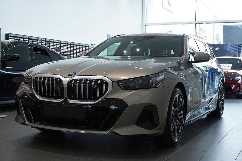 Okänd Ny 2024 BMW i5 Efficient Dynamics Sedan | 802 700 kr (Superpris) - Bild 1/4