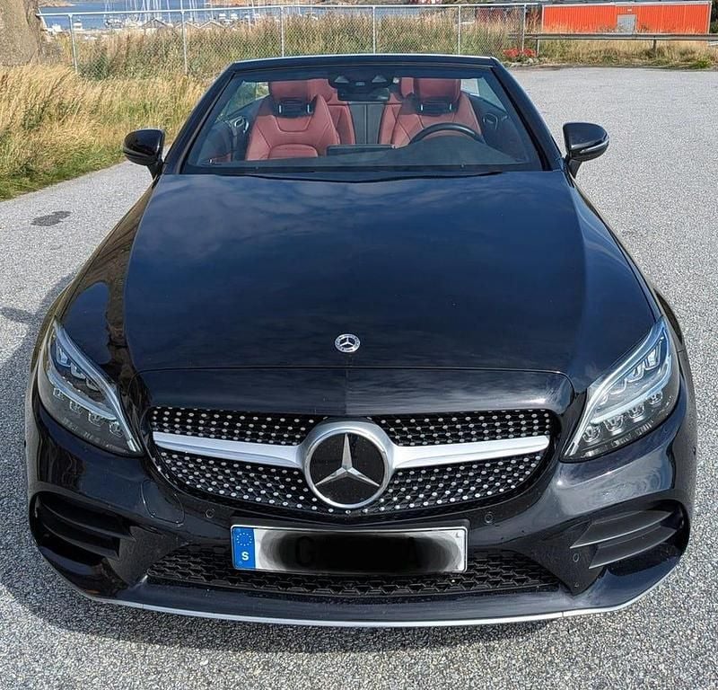 Begagnad 2022 Mercedes C200 AMG line Cab | 450 000 kr (Bra pris) - Bild 1/4