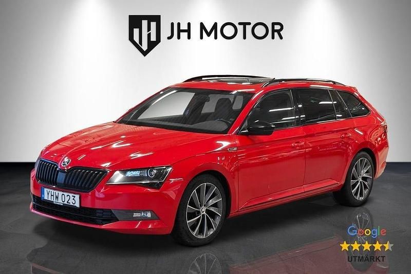 Röd Begagnad 2016 Skoda Superb SportLine Kombi | 169 900 kr (Dyr) - Bild 1/4