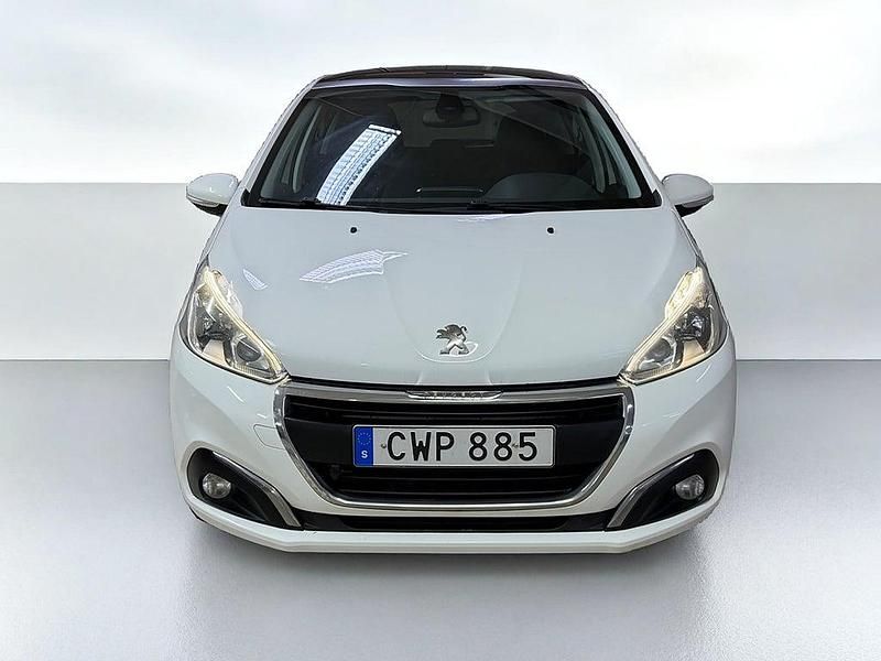 Begagnad Peugeot 208 82 HK (60 kW) 2015 Vit Halvkombi