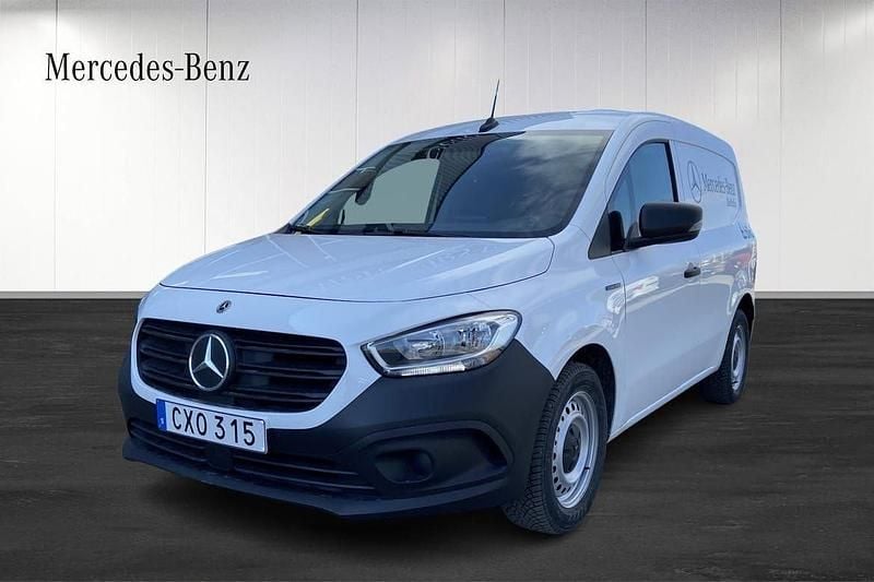 Vit Begagnad 2023 Mercedes eCitan Van | 399 000 kr (Bra pris) - Bild 1/4