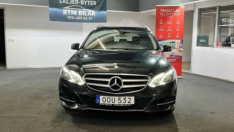 Begagnad Mercedes E220 Avantgarde 170 HK (125 kW) 2016 Svart Kombi
