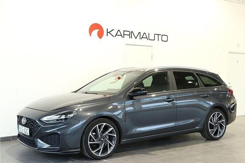 Grå Begagnad 2021 Hyundai i30 N Line Kombi | 209 900 kr (Bra pris) - Bild 1/4