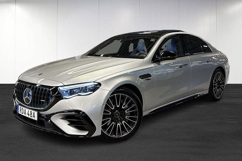 Silver Begagnad 2025 Mercedes E53 AMG Premium Plus Sedan | 1 199 900 kr - Bild 1/4