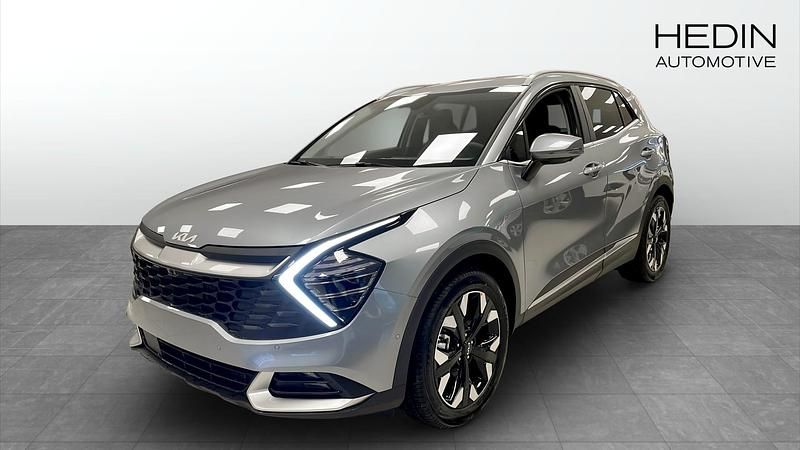 Grå (grey) Begagnad 2025 Kia Sportage Advance SUV | 470 000 kr (Dyr) - Bild 1/4
