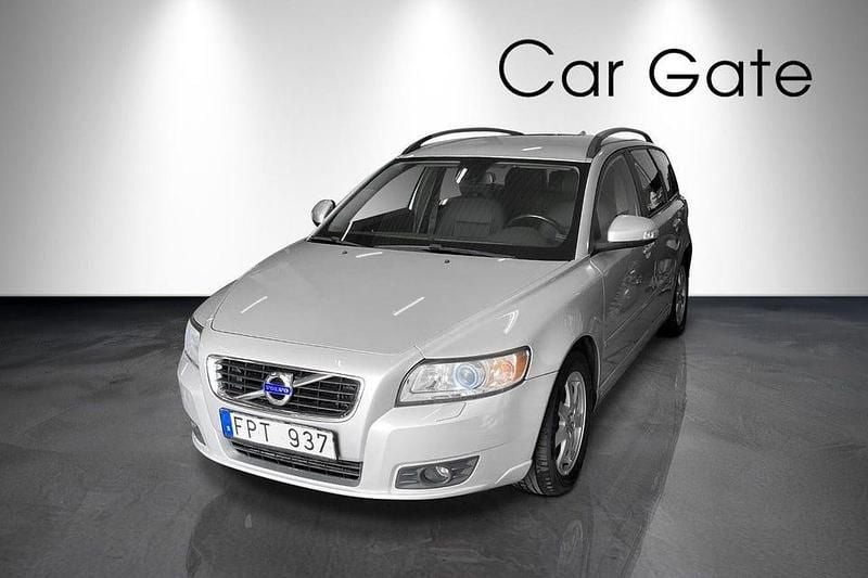 Begagnad Volvo V50 150 HK (110 kW) 2011 Grå Kombi