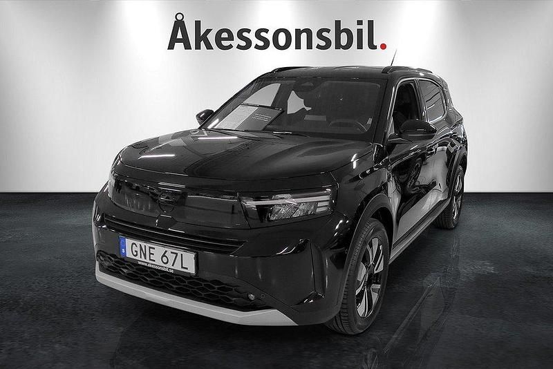 Khaki green (metallic) Ny 2025 Opel Frontera SUV | 345 890 kr (Marknadspris) - Bild 1/4