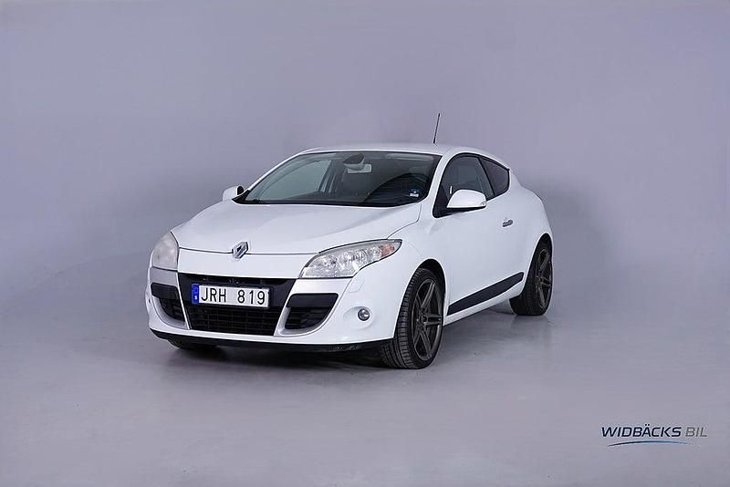 Vit Begagnad 2009 Renault Mégane III Sportkupé | 37 900 kr (Marknadspris) - Bild 1/4
