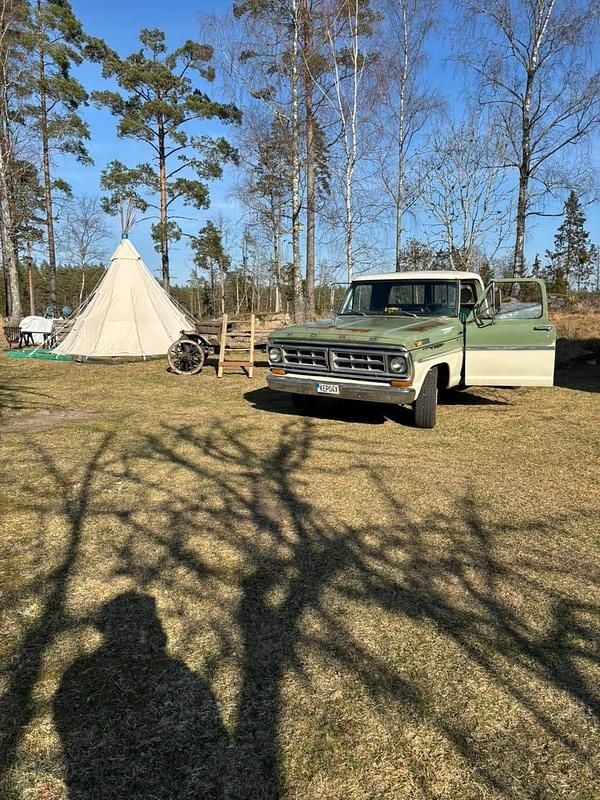 Begagnad Ford V8 259 HK (190 kW) 1971