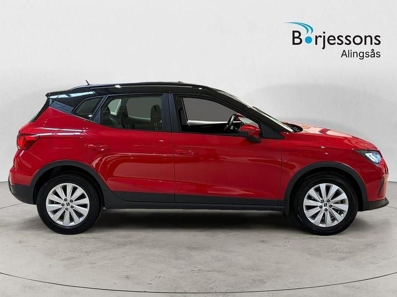 Begagnad Seat Arona Style 112 HK (82 kW) 2023 Röd SUV