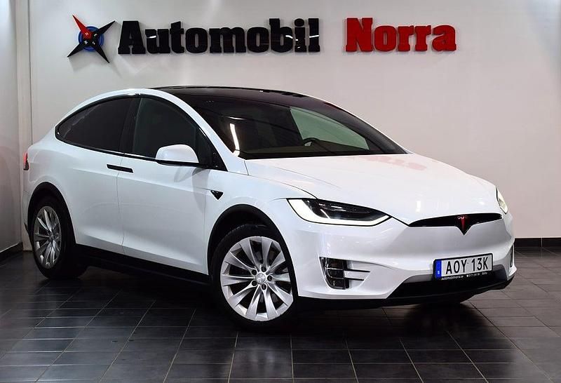 Vit Begagnad 2019 Tesla Model X SUV | 459 900 kr (Marknadspris) - Bild 1/2