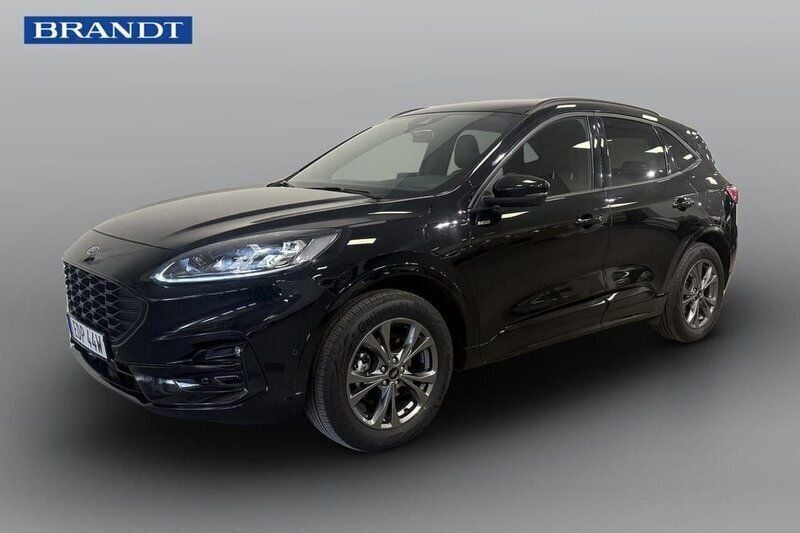 Svart Begagnad 2022 Ford Kuga Business Edition SUV | 279 900 kr (Marknadspris) - Bild 1/4