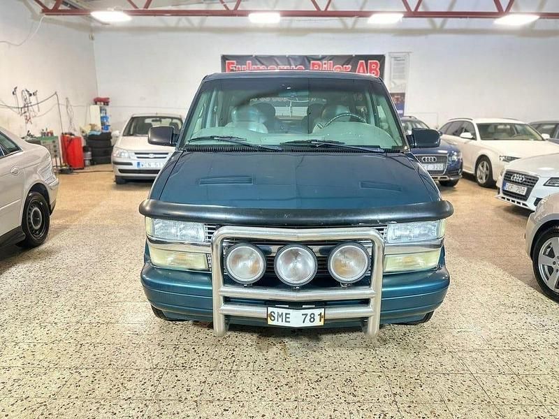 Begagnad Chevrolet Astro 193 HK (141 kW) 2001 Mörkgrön Minibuss