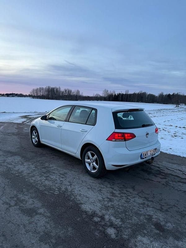Begagnad VW Golf VII 105 HK (77 kW) 2014