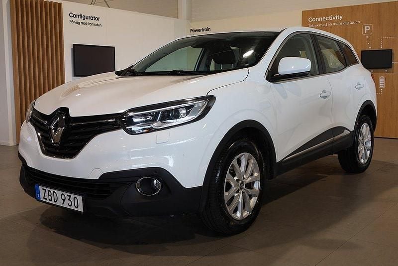 Vit Begagnad 2017 Renault Kadjar LIMITED SUV | 138 700 kr (Bra pris) - Bild 1/3