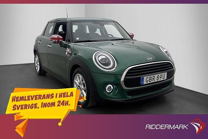 Grön Begagnad 2021 Mini Cooper Halvkombi | 188 900 kr (Marknadspris) - Bild 1/3