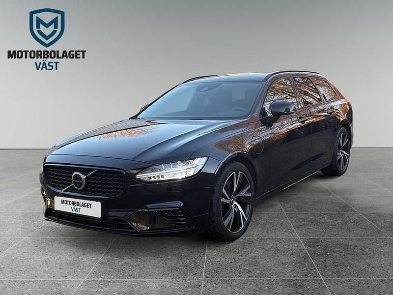Begagnad Volvo V90 R-Design 340 HK (250 kW) 2021 Svart Kombi