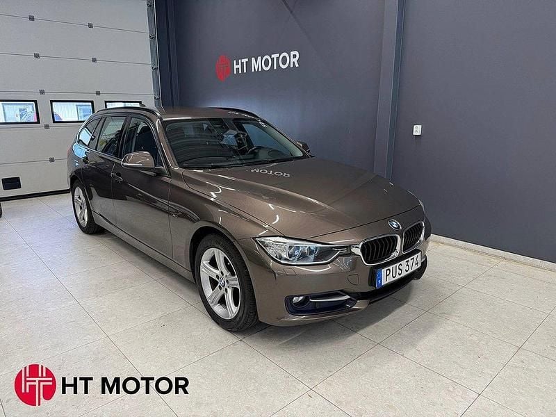Brun Begagnad 2014 BMW 320 Sport Line Kombi | 169 800 kr (Marknadspris) - Bild 1/4