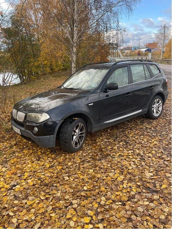 Svart Begagnad 2008 BMW X3 SUV | 55 000 kr (Marknadspris) - Bild 1/4