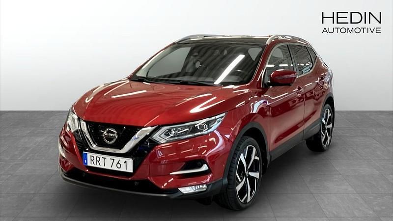 Röd (red) Begagnad 2018 Nissan Qashqai 360º SUV | 139 900 kr (Marknadspris) - Bild 1/4
